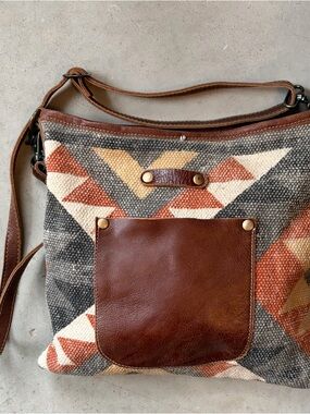 MYRA BAG Upcycled Canvas & Leather Crossbody Kilim Geometric Boho EUC